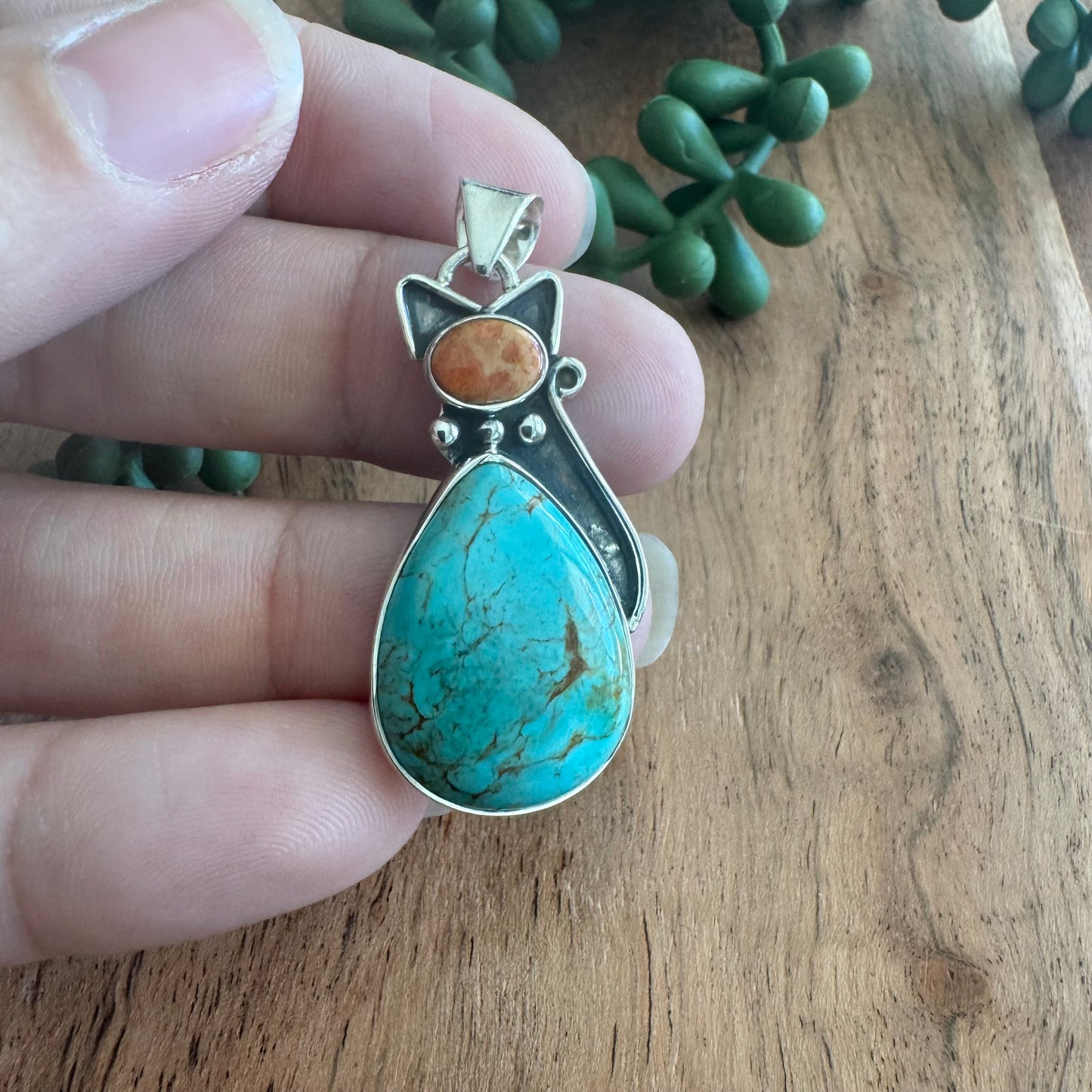 .925 Sterling Silver Cat Pendant – Arizona Turquoise