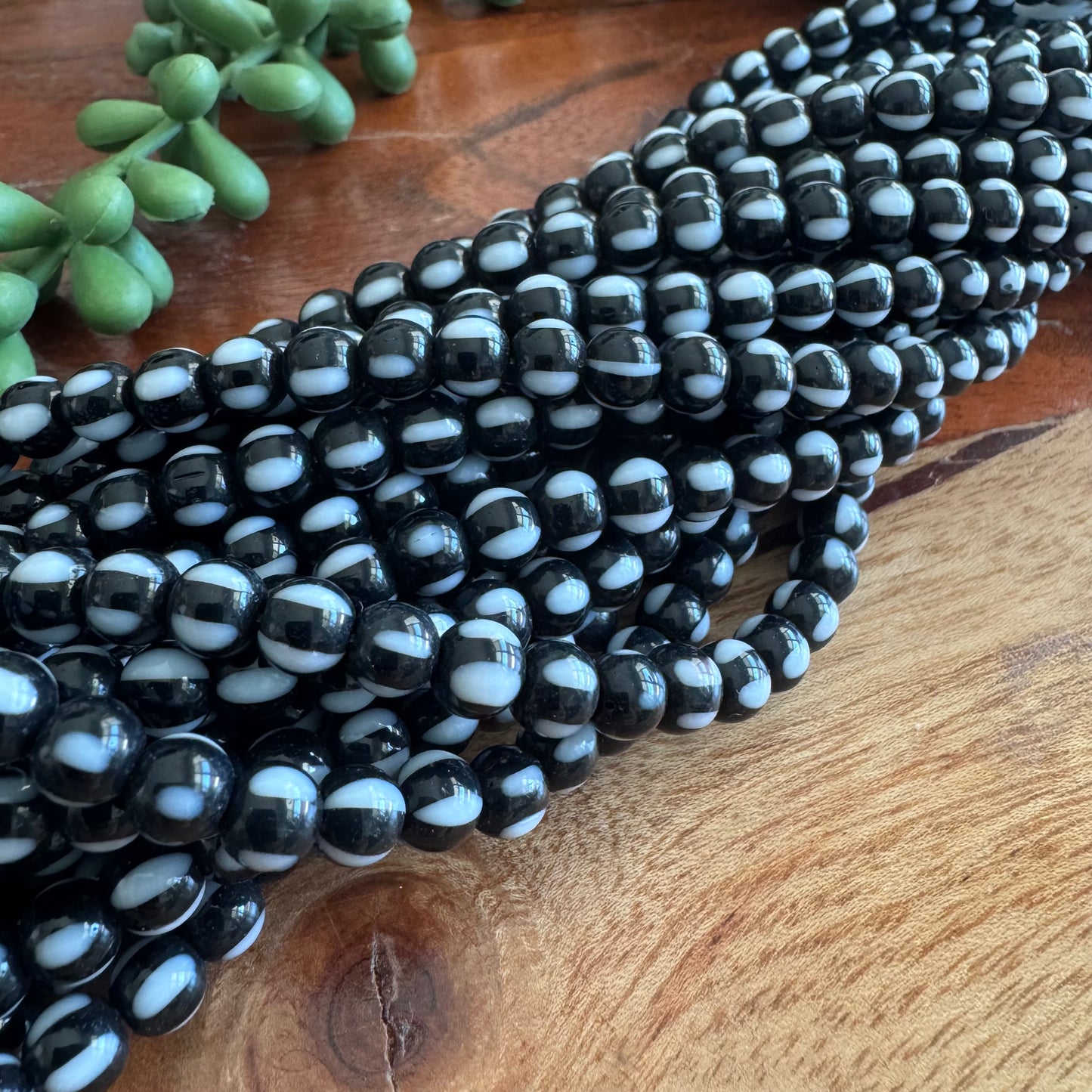 Black and White Round Striped Glass Beads (India)