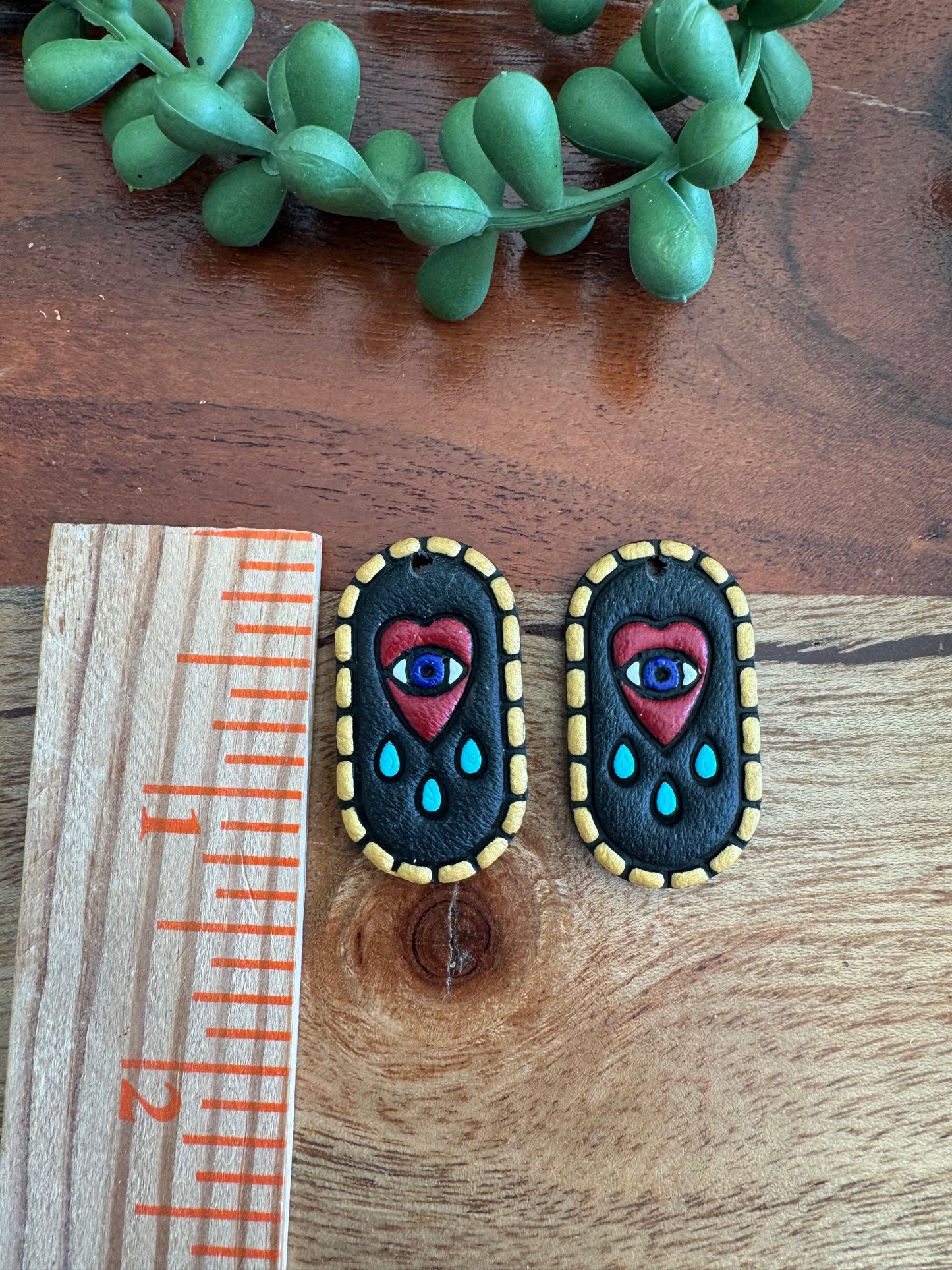 Crying Eye Heart Pair