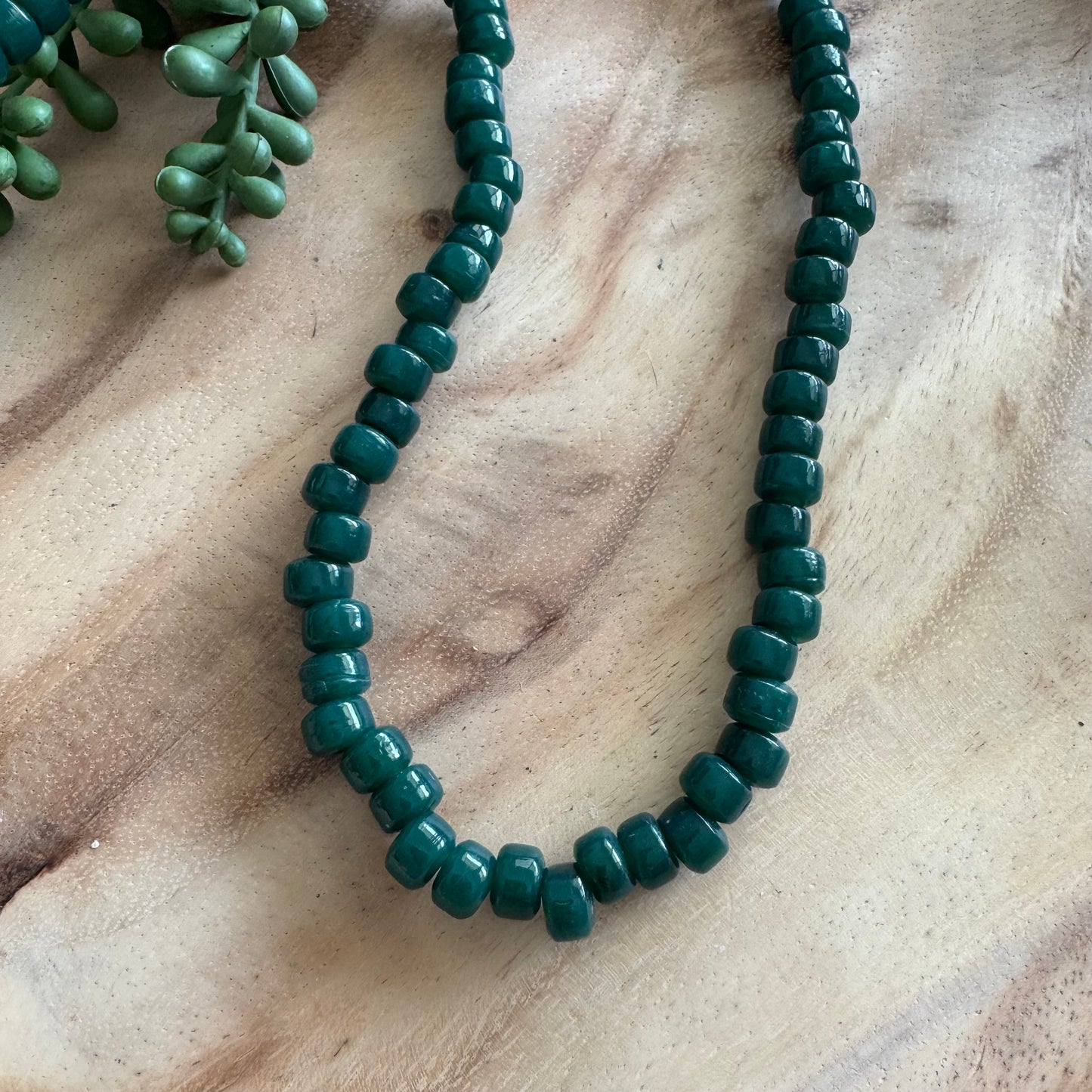 Dark Green Crow Glass Beads (India) CR05