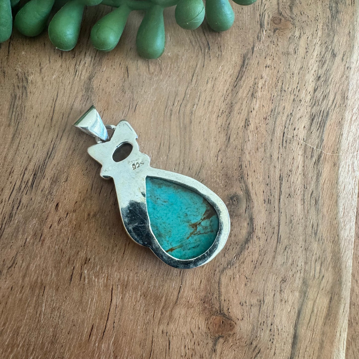.925 Sterling Silver Cat Pendant – Arizona Turquoise