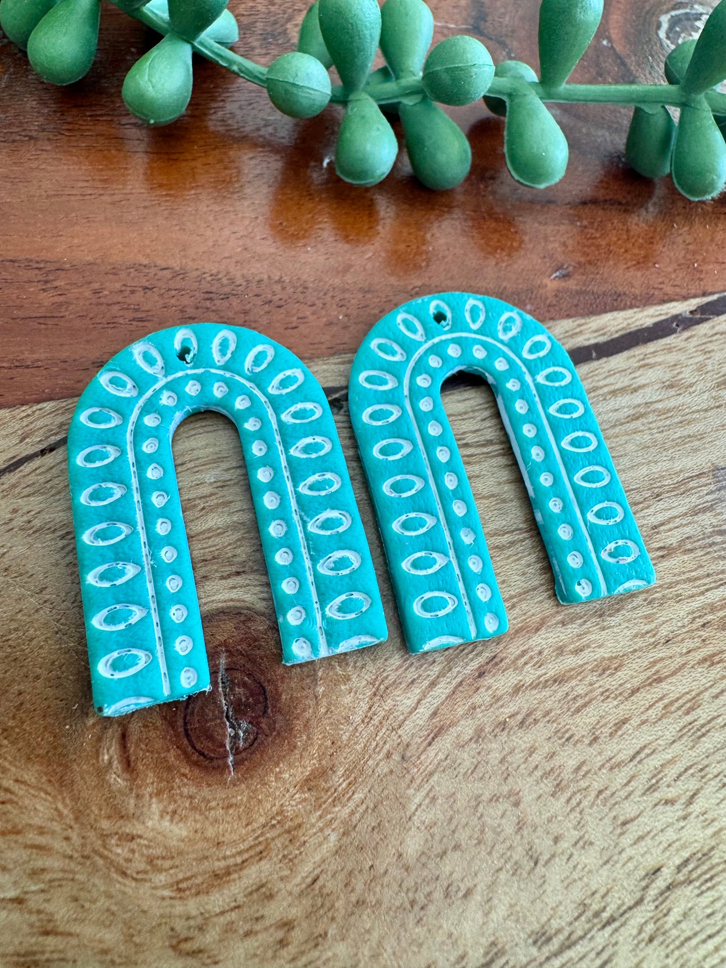 Turquoise Embossed Arches
