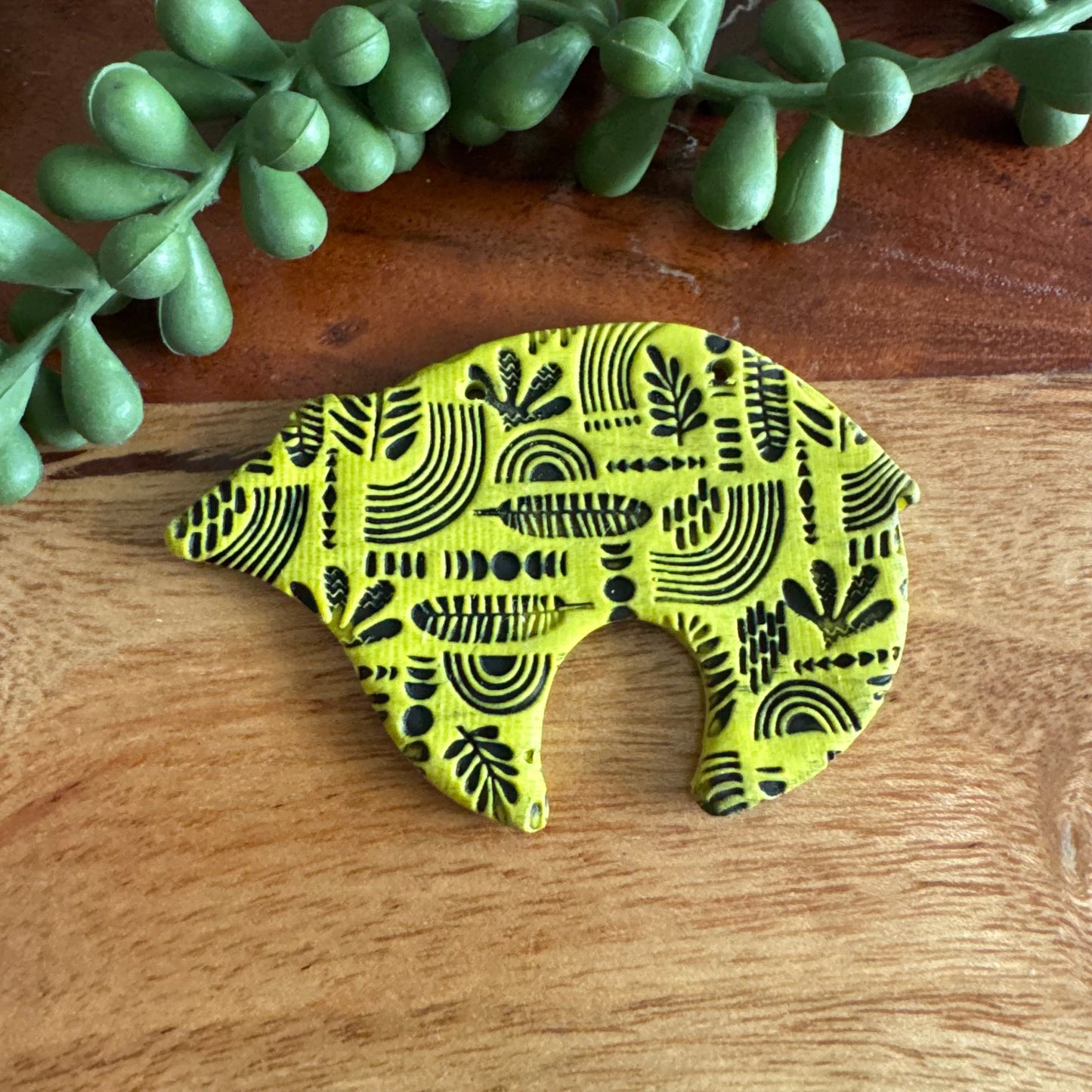 Citron Large Zuni Bear Pendant
