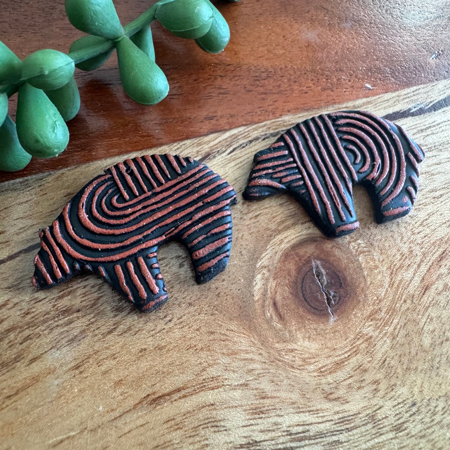 Black and Red Mud Cloth Zuni Bear Charm Pair