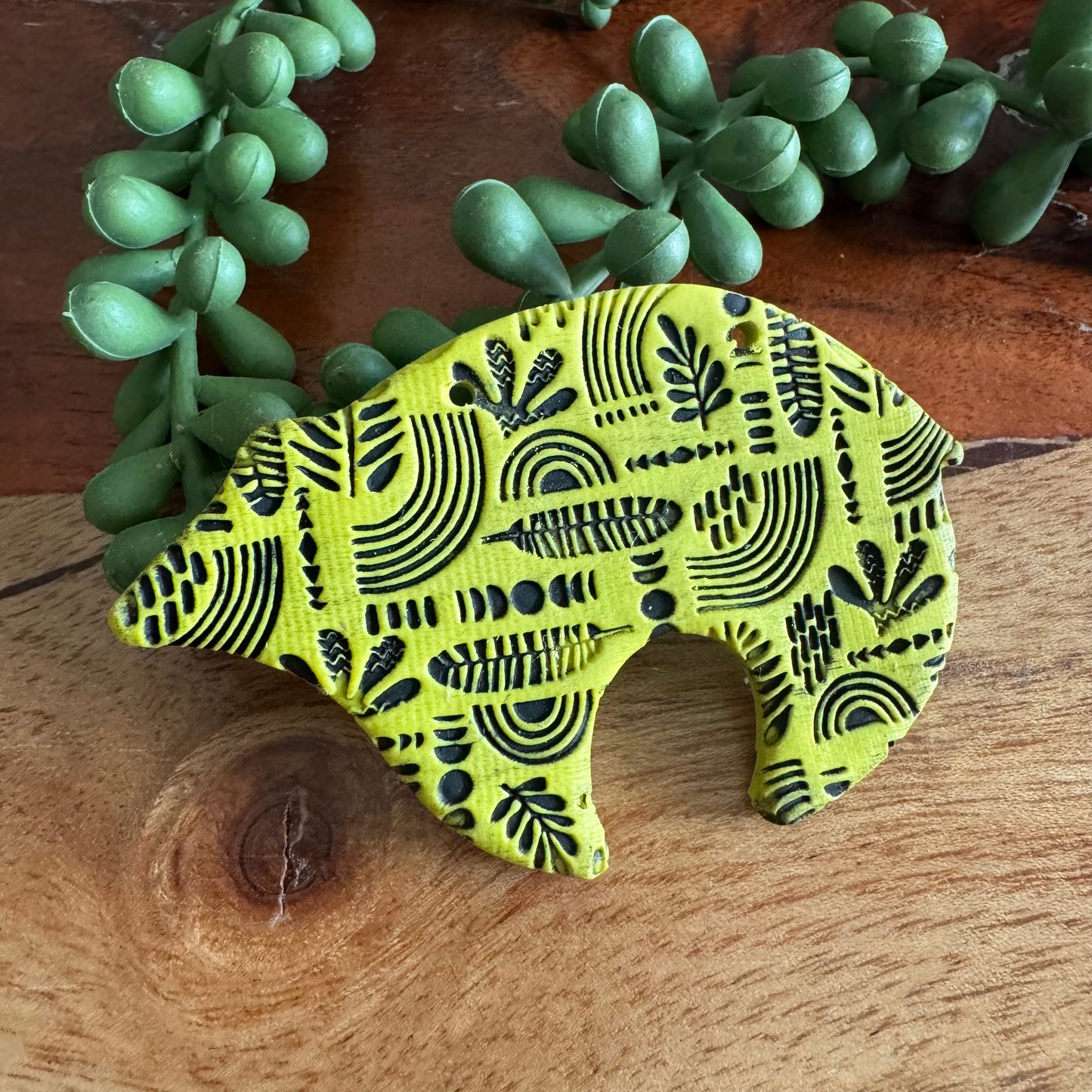 Citron Large Zuni Bear Pendant