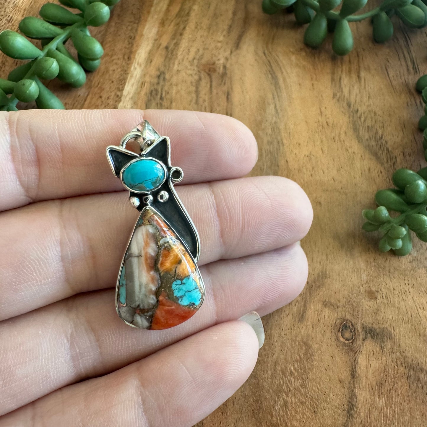 .925 Sterling Silver Cat Pendant – Orange Spiny Oyster & Turquoise