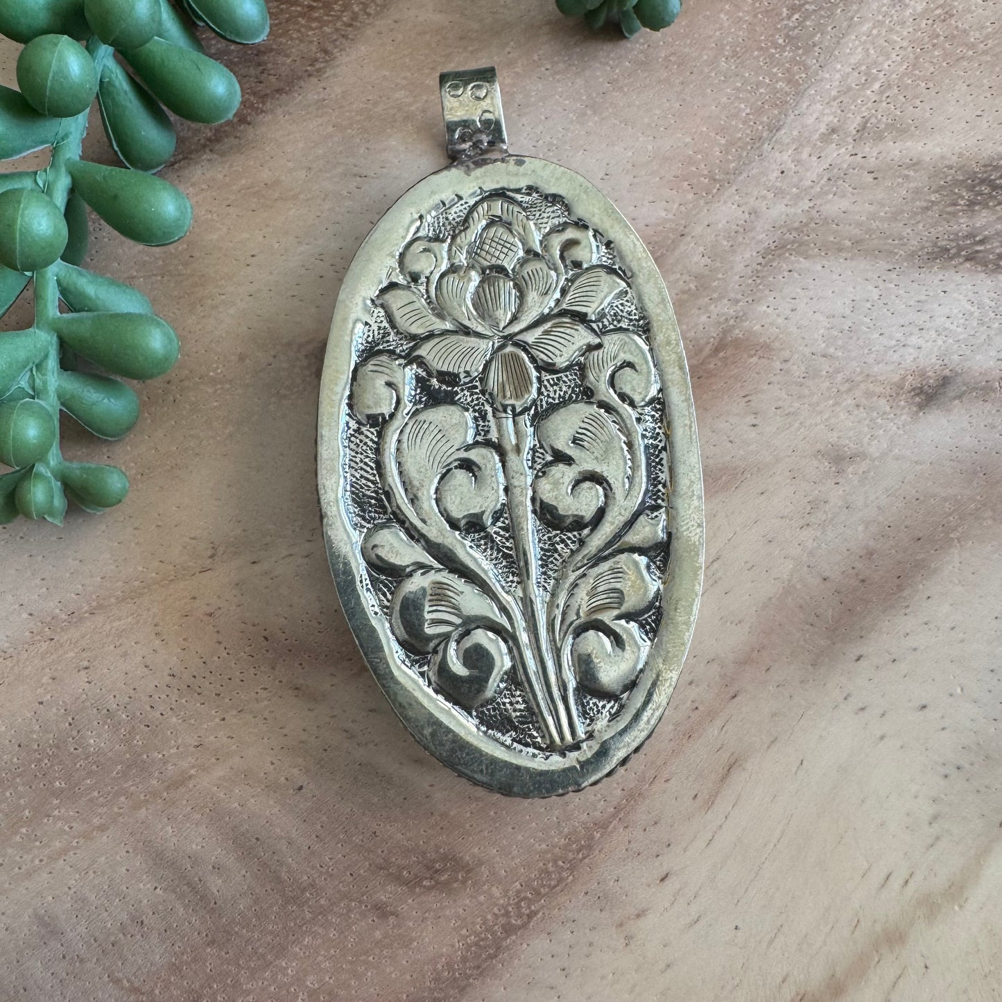 Malachite Pendant – Antique Silver Tone SWP21