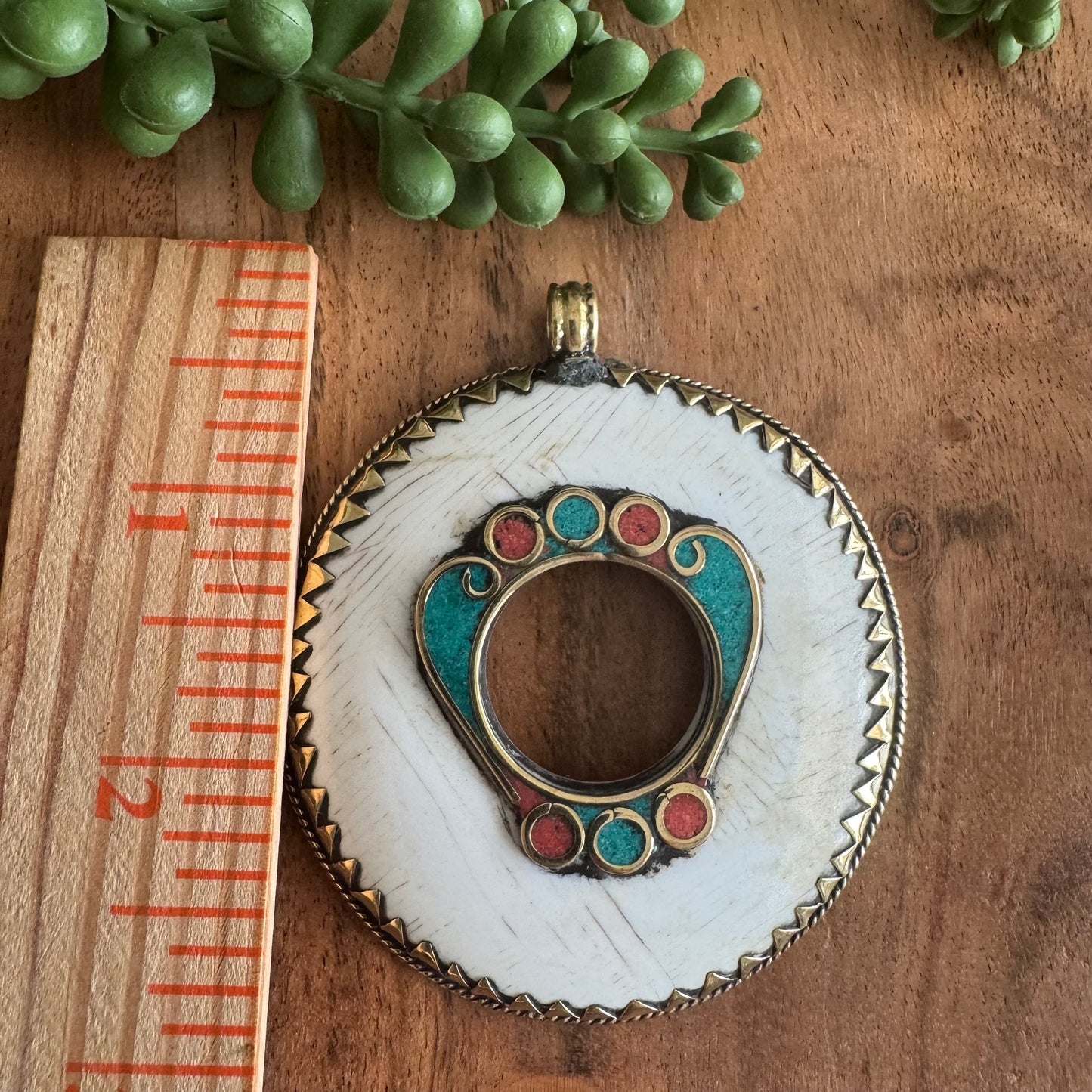 Tibetan Conch Shell & Inlay Pendant – Tribal Style
