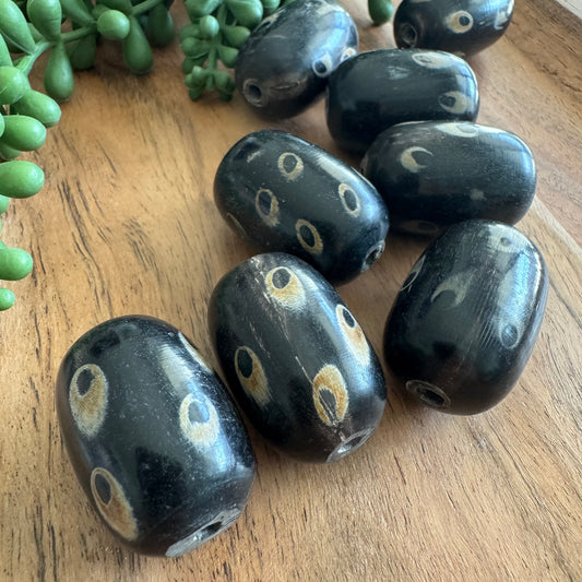 Batik Horn Focal Beads – Set of 8, 23x34mm