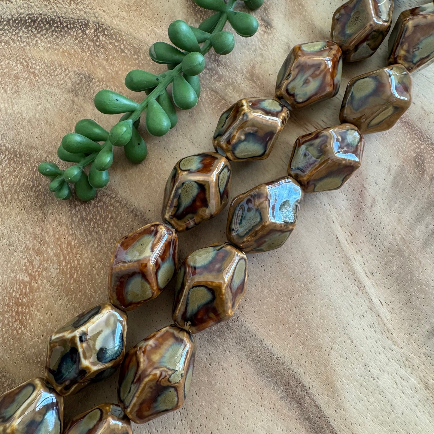 Ceramic Faceted Diamond Beads – 20x25 mm – 8 Inch Strand CER01