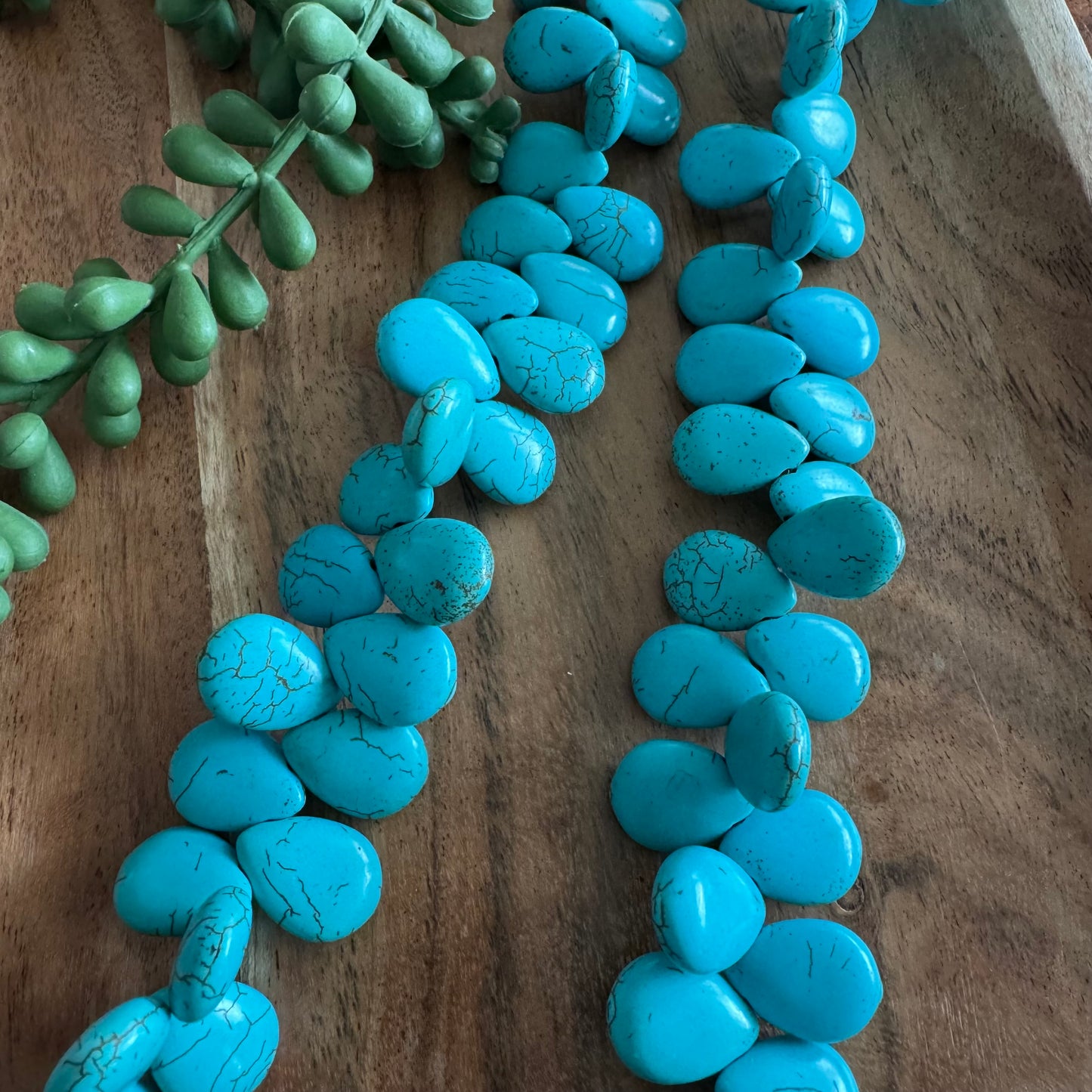 Turquoise Dyed Howlite – 13x18 mm – 15–16 Inch Strand