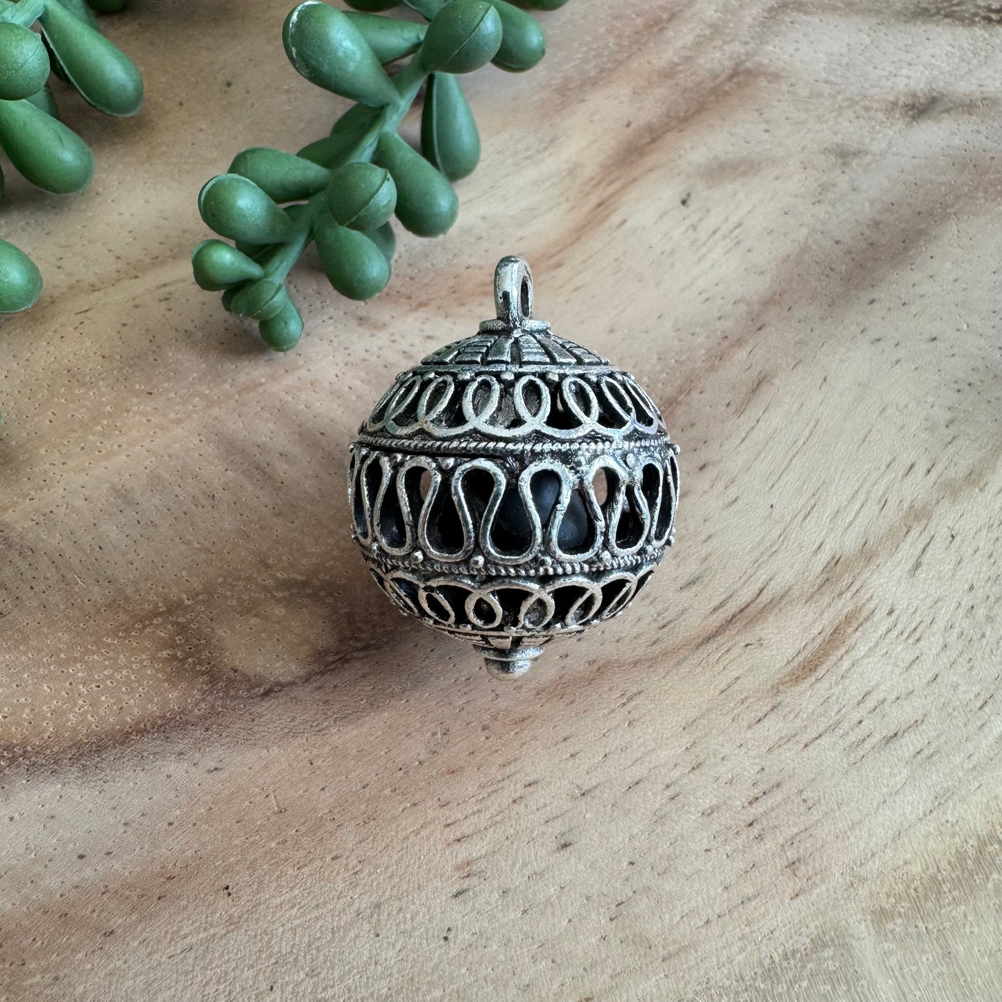 Tribal Bell Silvertone Pendant 35mm PD01