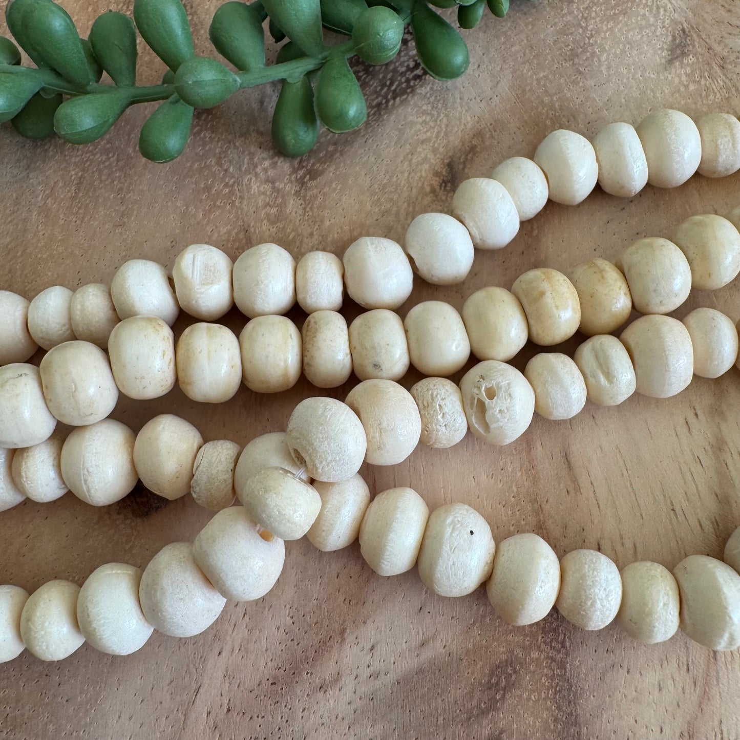 Bone Round Beads – 9-11mm – 15–16 Inch Strand BN32
