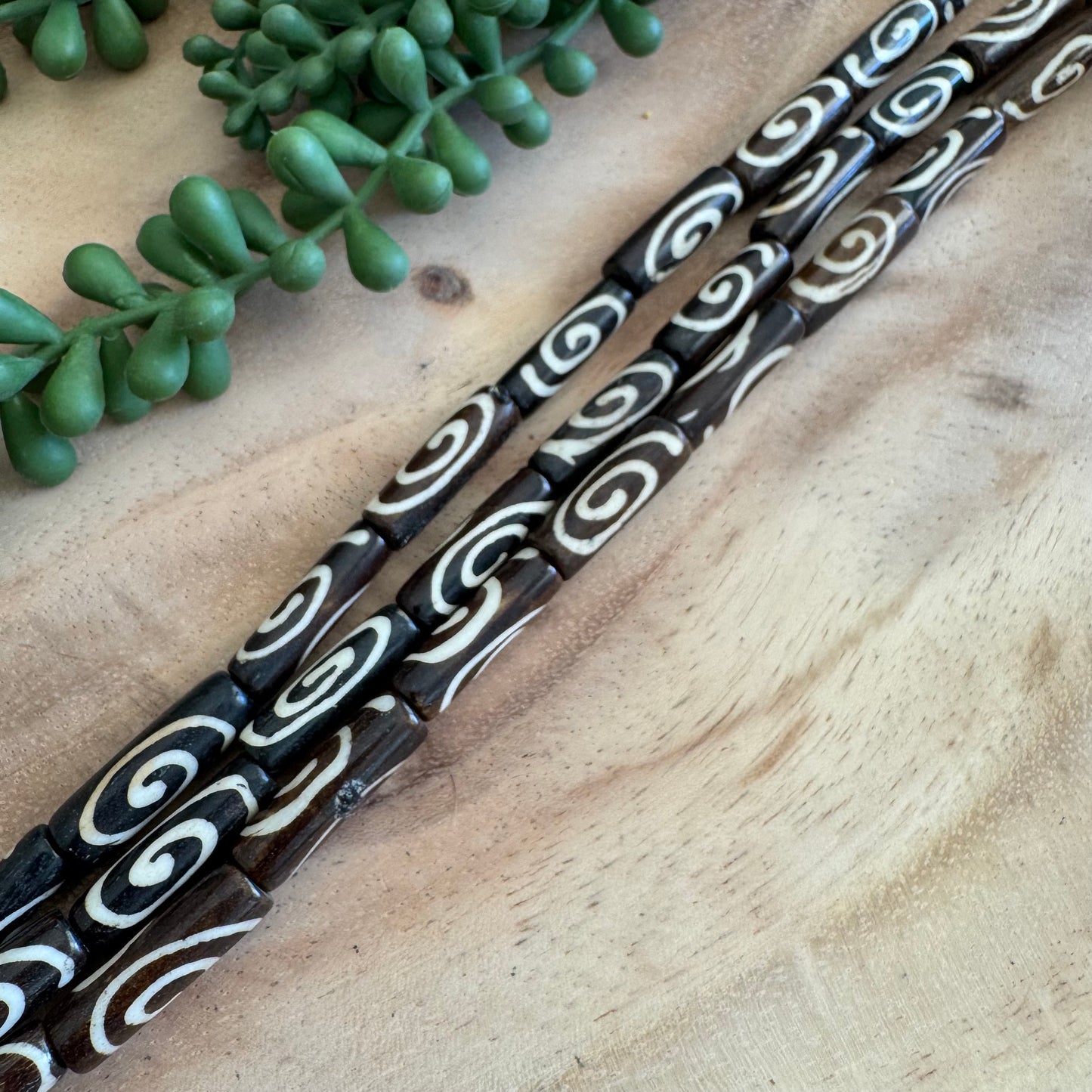 Swirl Batik Bone Tube Beads – 7-9x24mm – 15–16 Inch Strand BN19