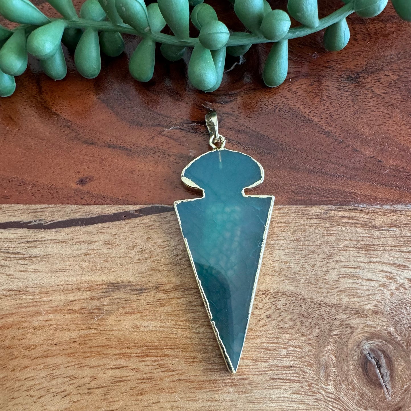 Agate Arrow Pendant