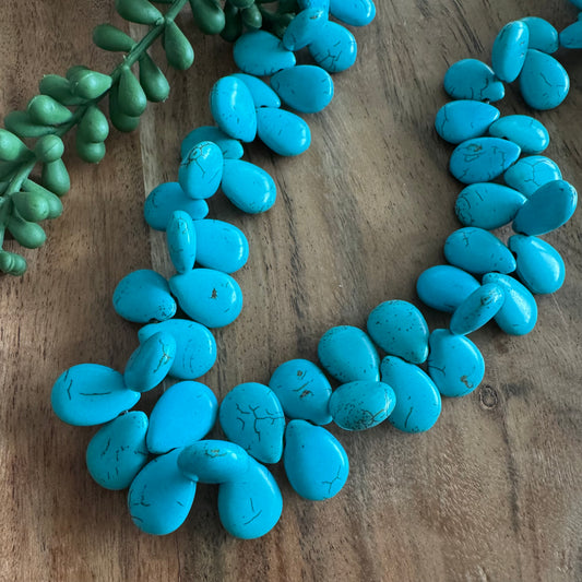 Turquoise Dyed Howlite – 13x18 mm – 15–16 Inch Strand