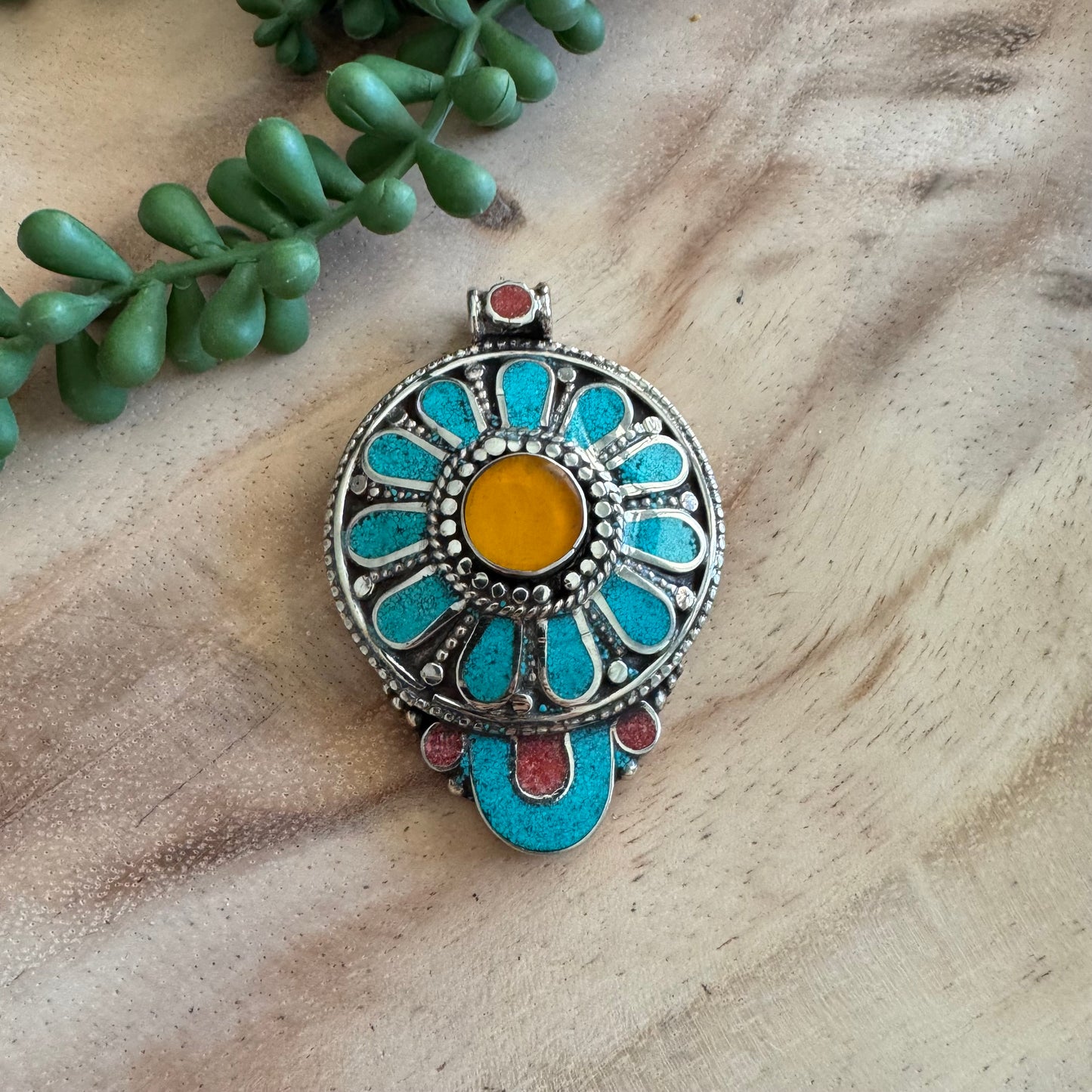 Tibetan Turquoise Inlay Pendant – Tribal Style TIB07