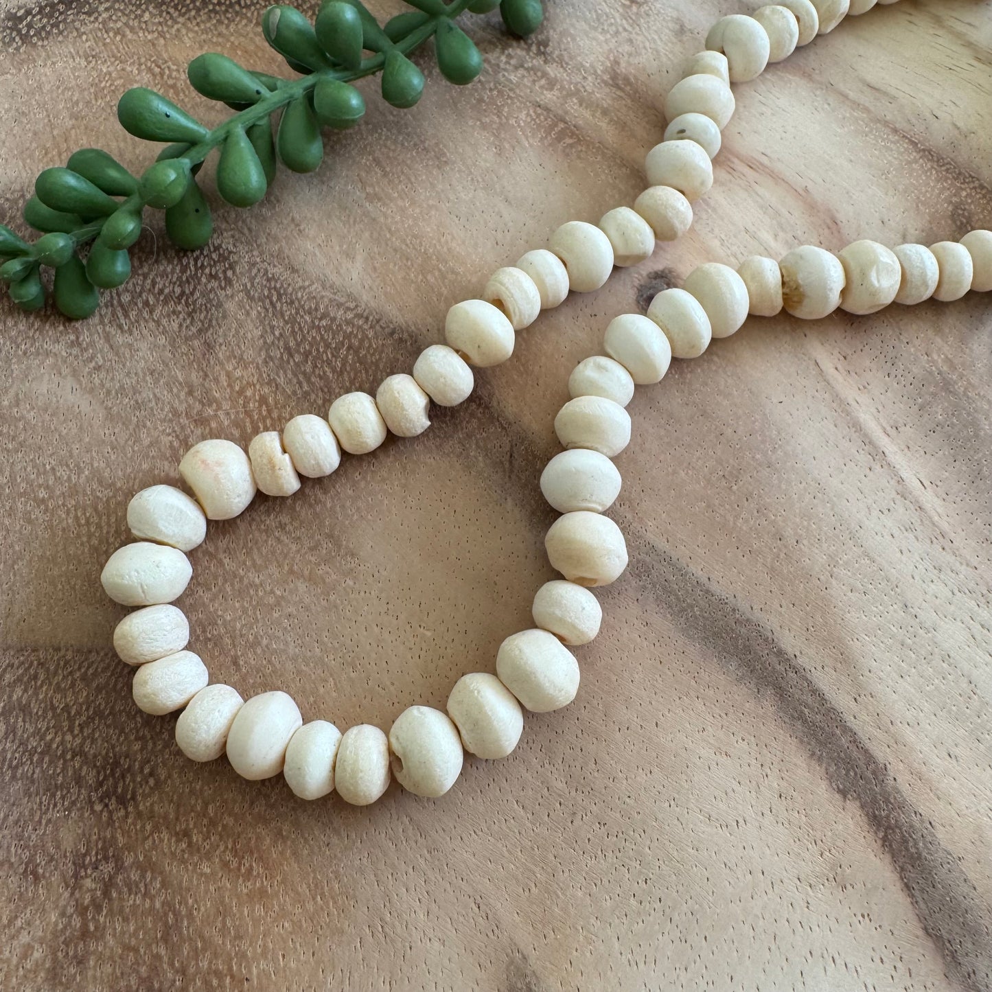 Bone Round Beads – 9-11mm – 15–16 Inch Strand BN32