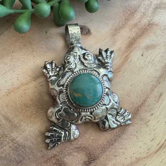 Turquoise & Silvertone Southwestern Frog Pendant SWP12
