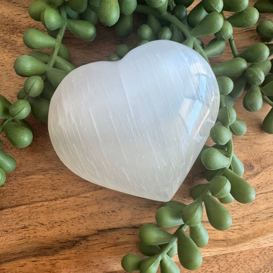Selenite Heart Palm Stone – 7 cm