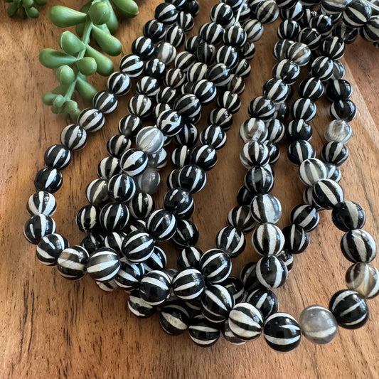 8mm Striped Agate Bead Strand