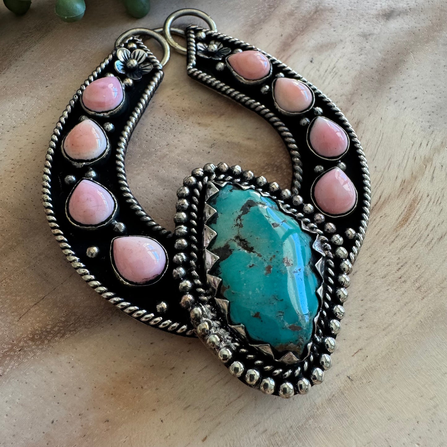 Silvertone Southwestern Turquoise & Pink Conch Statement Pendant SWP28