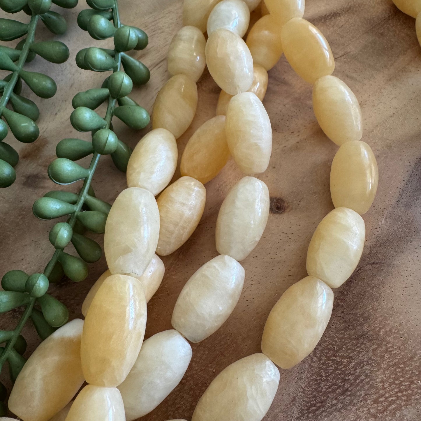 Butter Yellow Calcite Barrel Beads – 15x24mm – 15 Inch Strand ST02