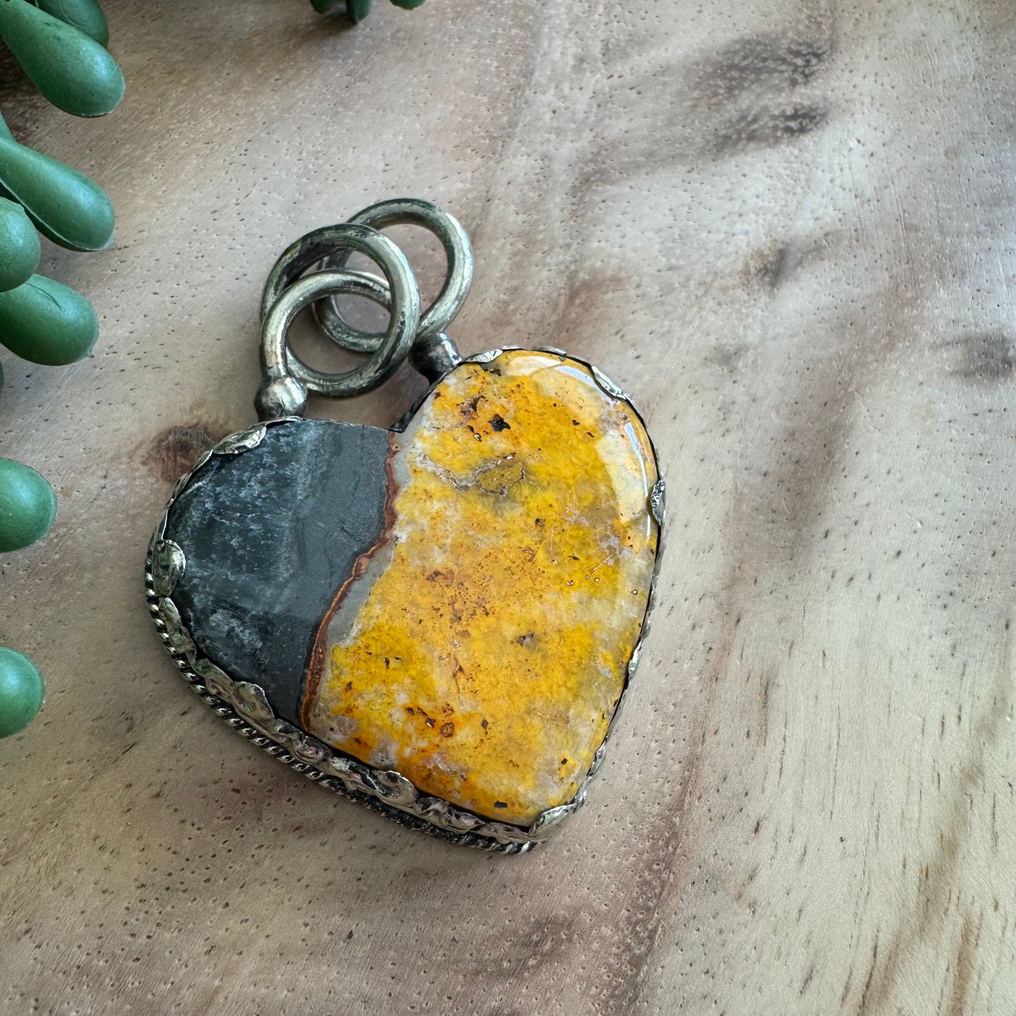 Bumblebee Jasper Heart Pendant with Embossed Accents – Antique Silver-Tone Statement Piece SWP24