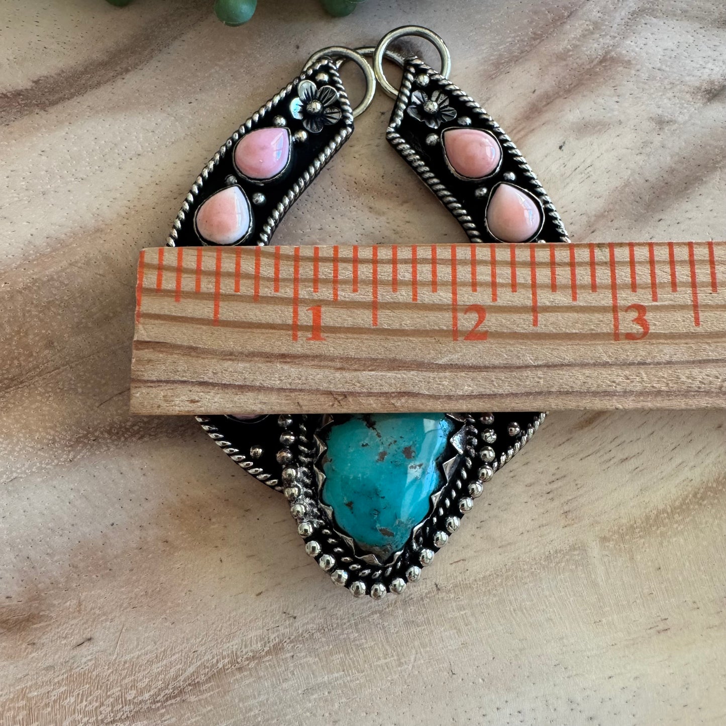 Silvertone Southwestern Turquoise & Pink Conch Statement Pendant SWP28