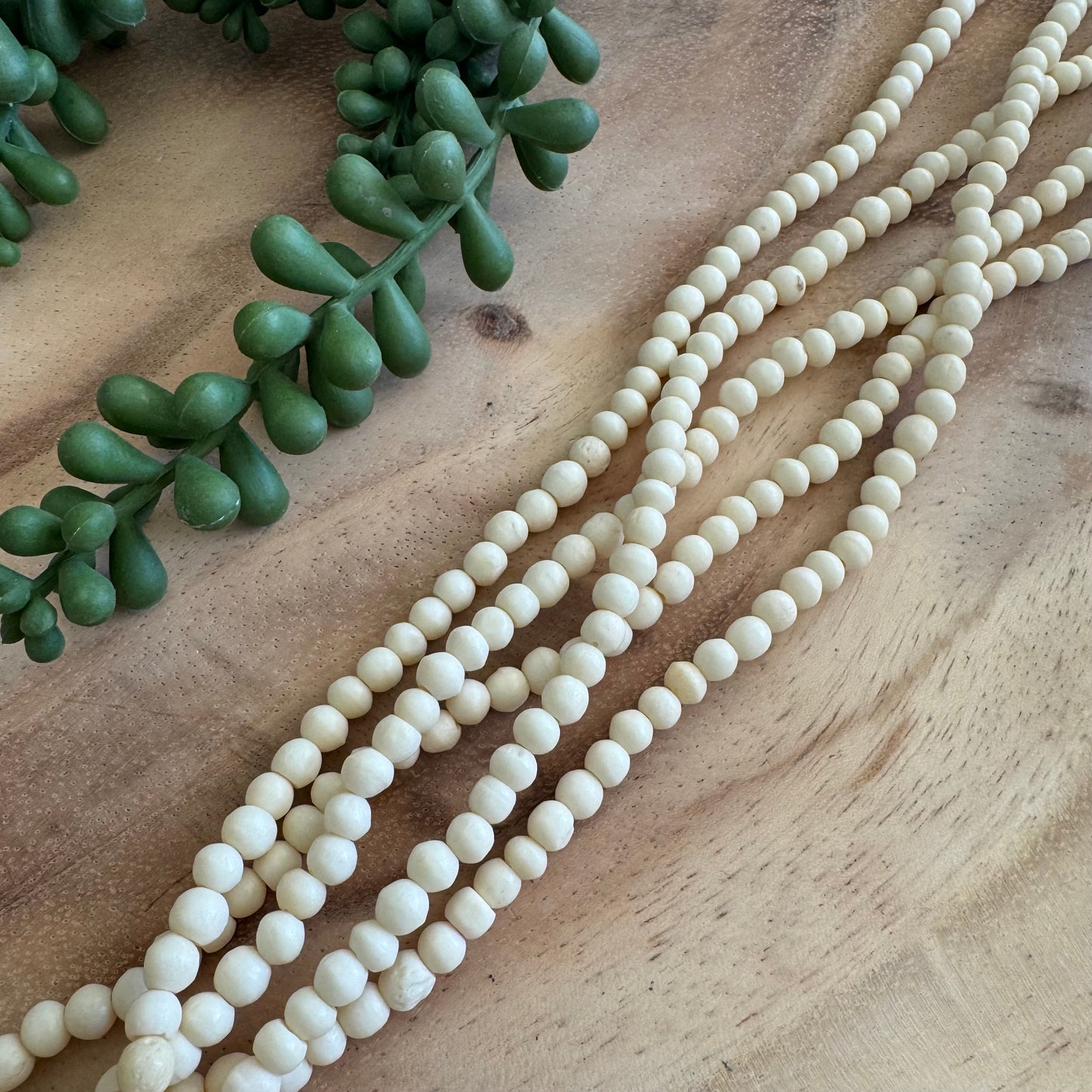 Small Bone Round Beads – 5 mm – 15–16 Inch Strand – BN27