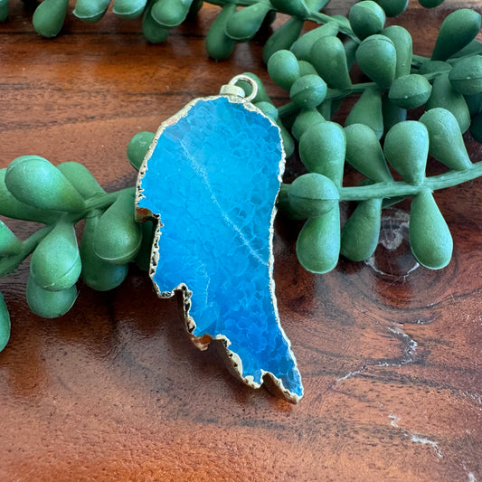 Agate Wing Pendant