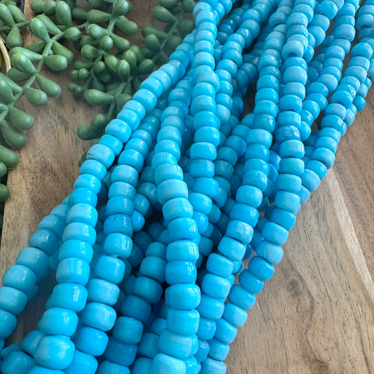 Light Blue Crow Glass Beads (India)
